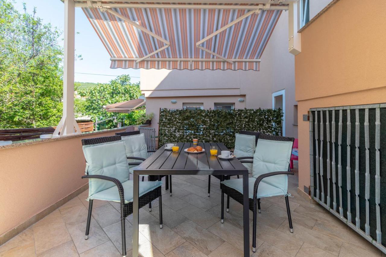 Apartments Punat Downtown Экстерьер фото