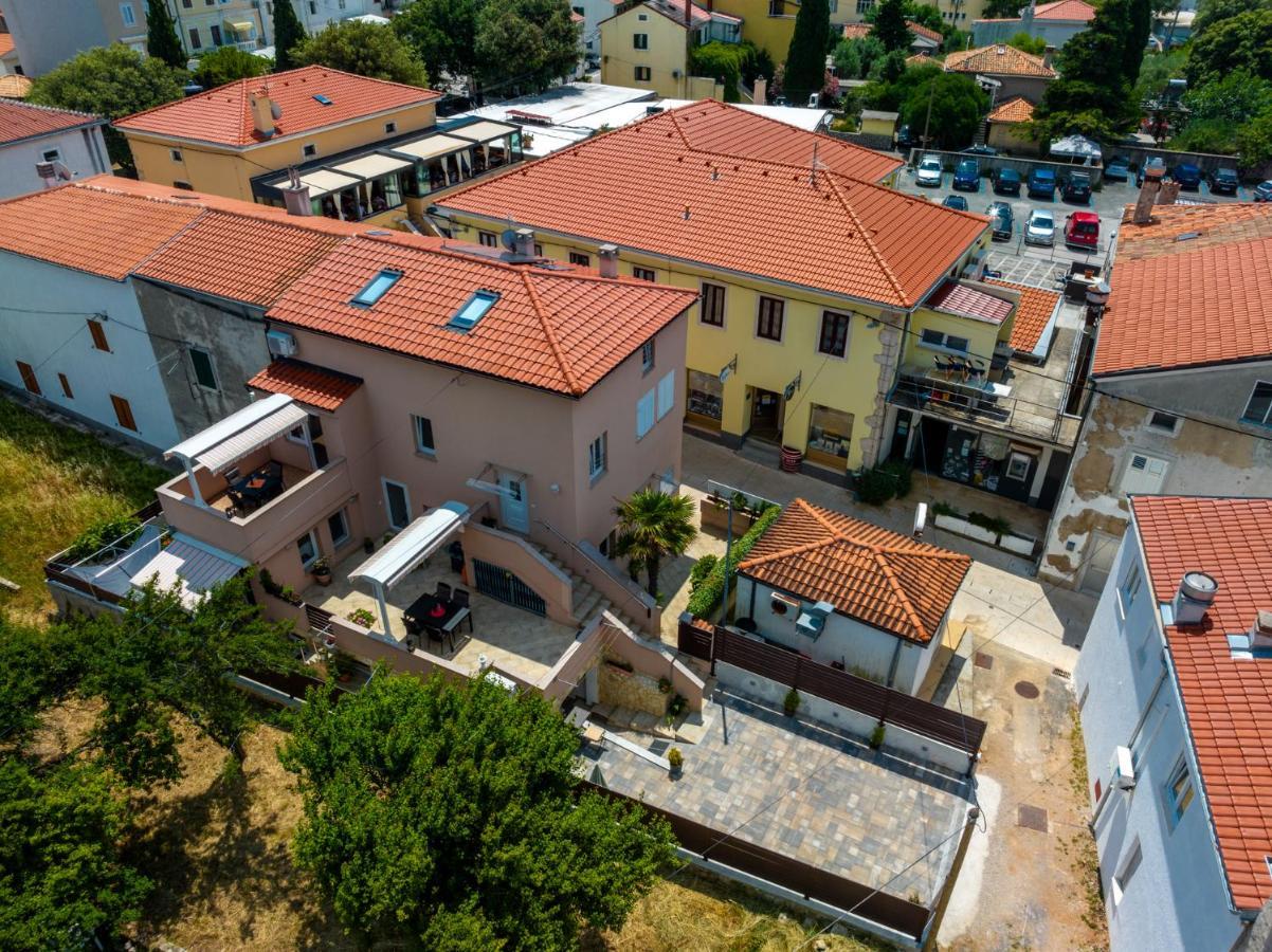 Apartments Punat Downtown Экстерьер фото