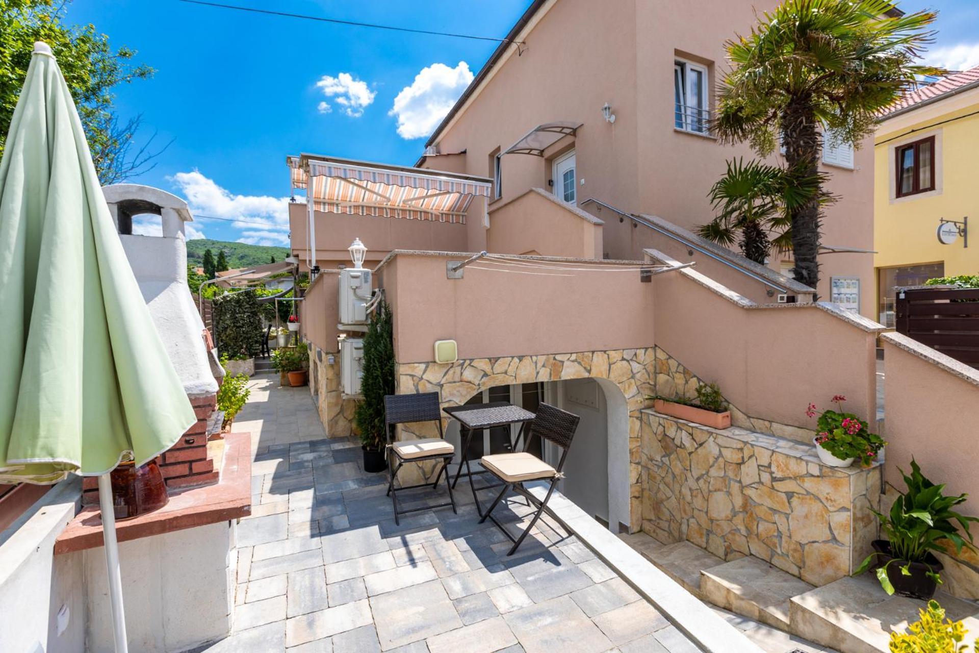 Apartments Punat Downtown Экстерьер фото